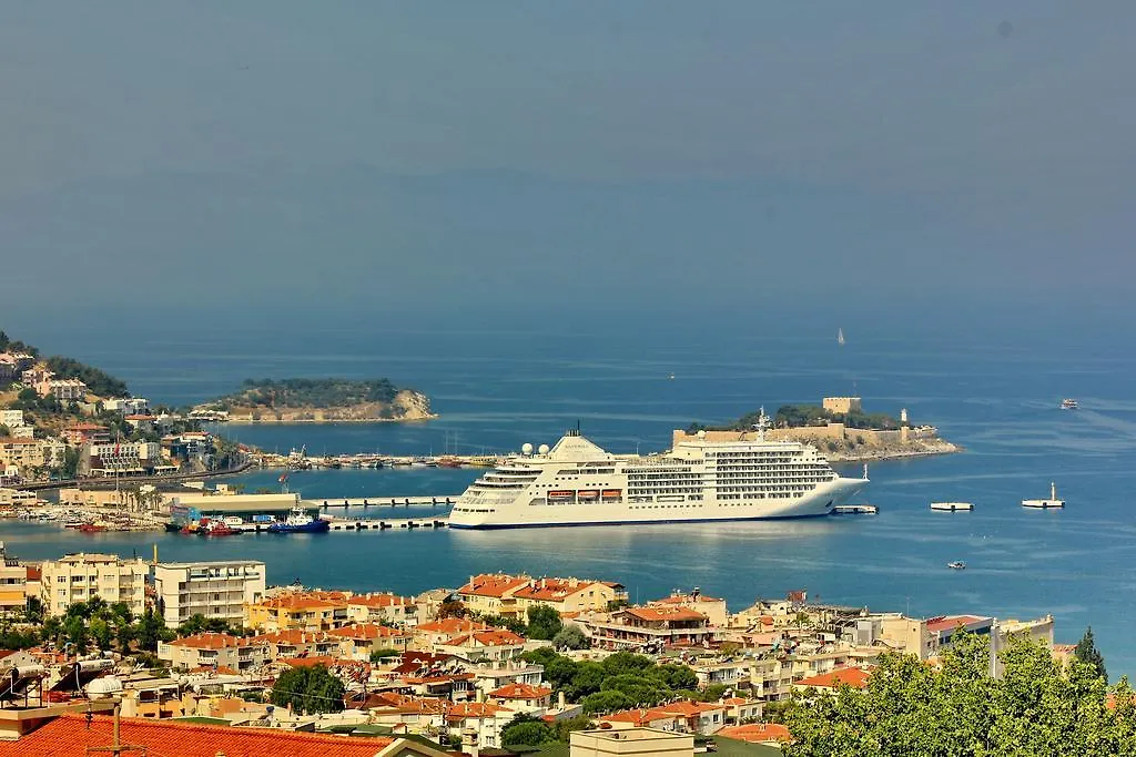 Royal Palace Kusadasi Hotel