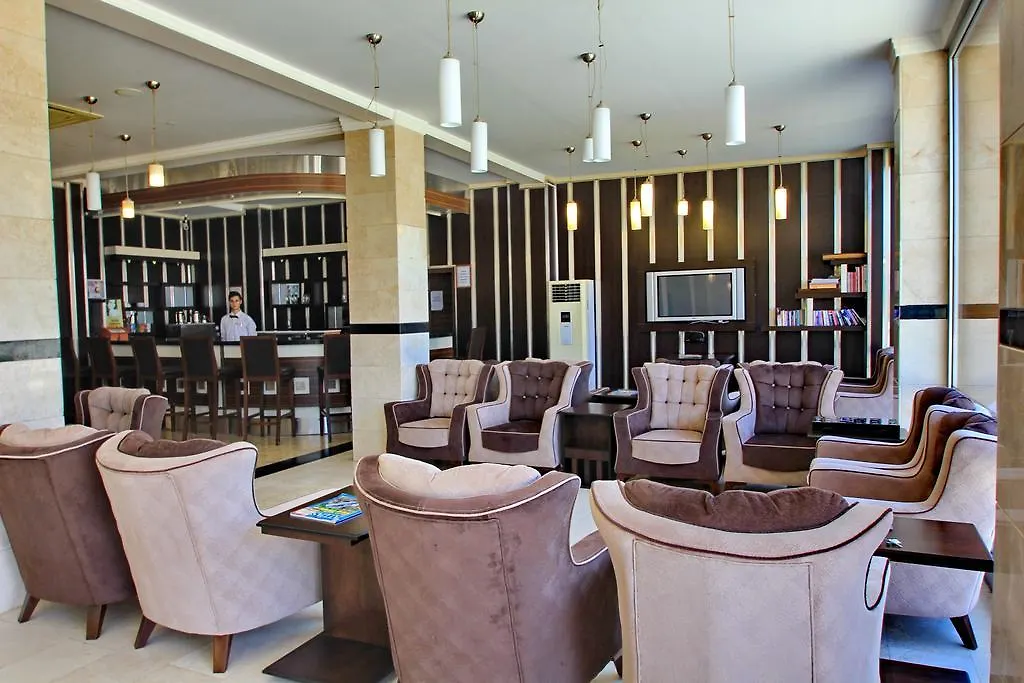 Royal Palace Kusadasi Hotel 4*,